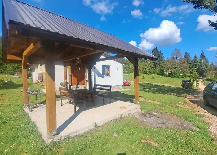 Planinska Kuca Bajni Chalet *